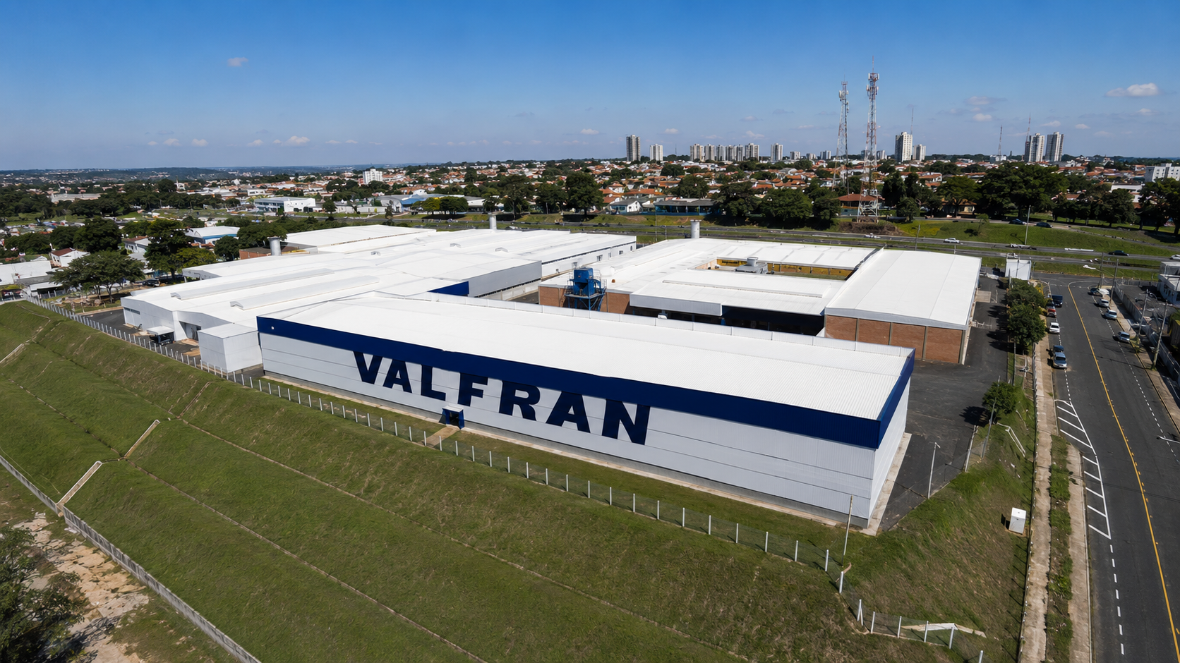 Vista aérea da fábrica Valfran em Votuporanga